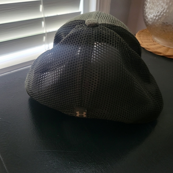 Green Under Armour Baseball Hat Cap - Picture 3 of 7